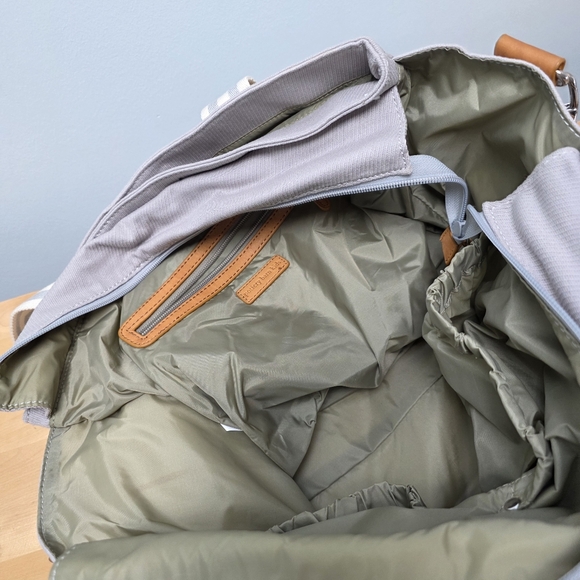 POTTERY BARN | ClassIc Diaper Bag, Gray and White, Monagrammed "B" - Picture 5 of 5